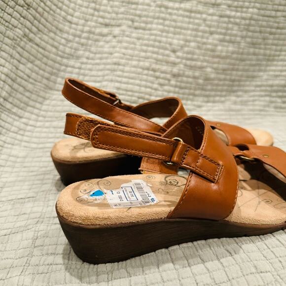 BareTraps felon brown tan Memory Foam Sandals Size 10 - Picture 5 of 10